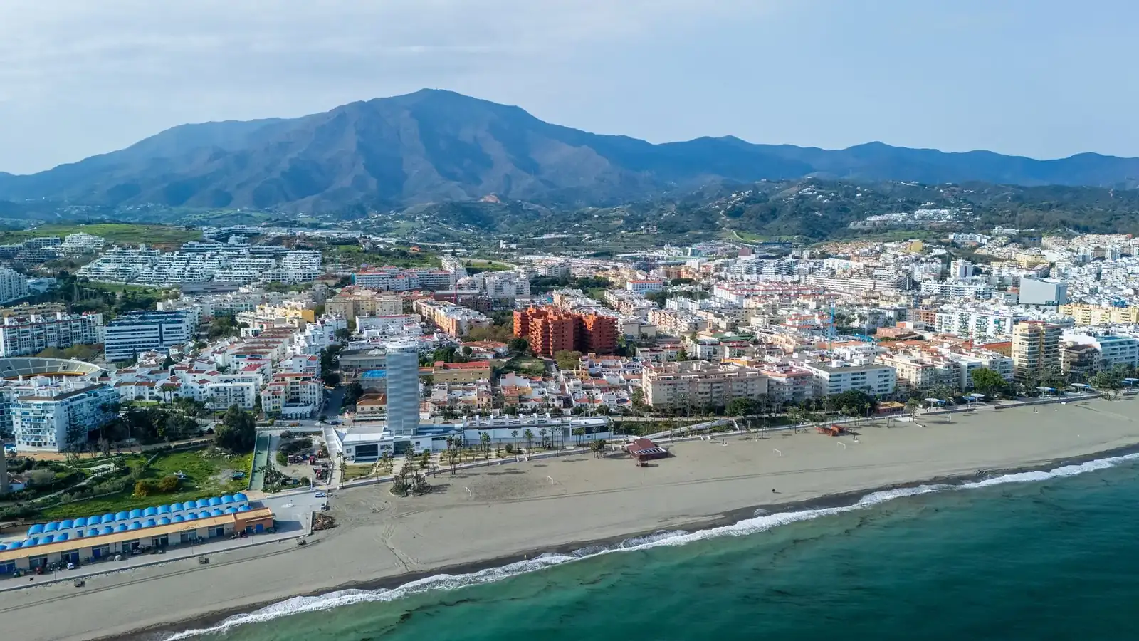 Estepona, the sea and the Sierra Bermeja